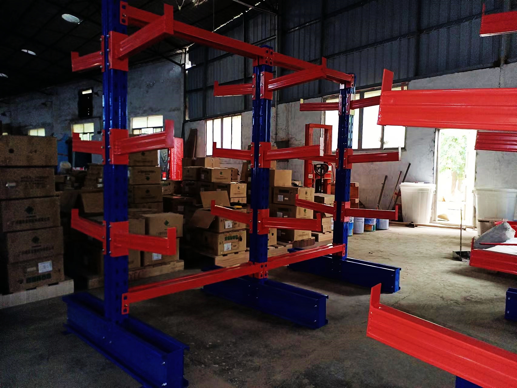 重量型悬臂货架