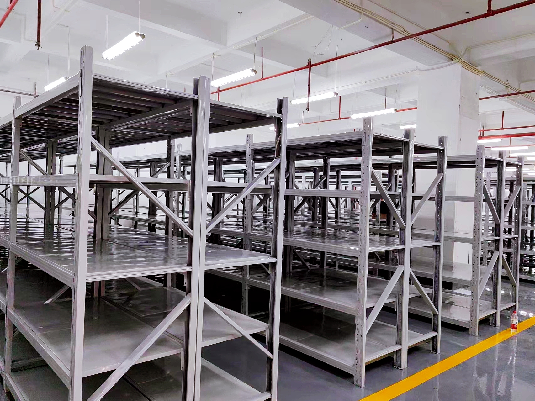 中/轻型层板货架