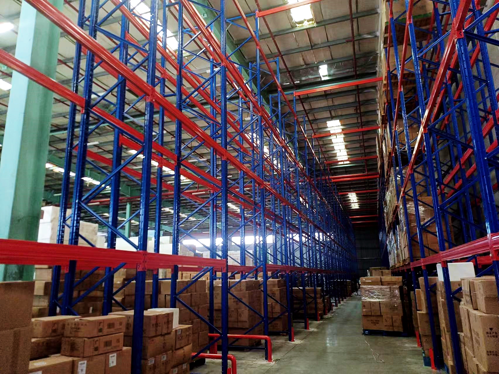 重量型横梁货架